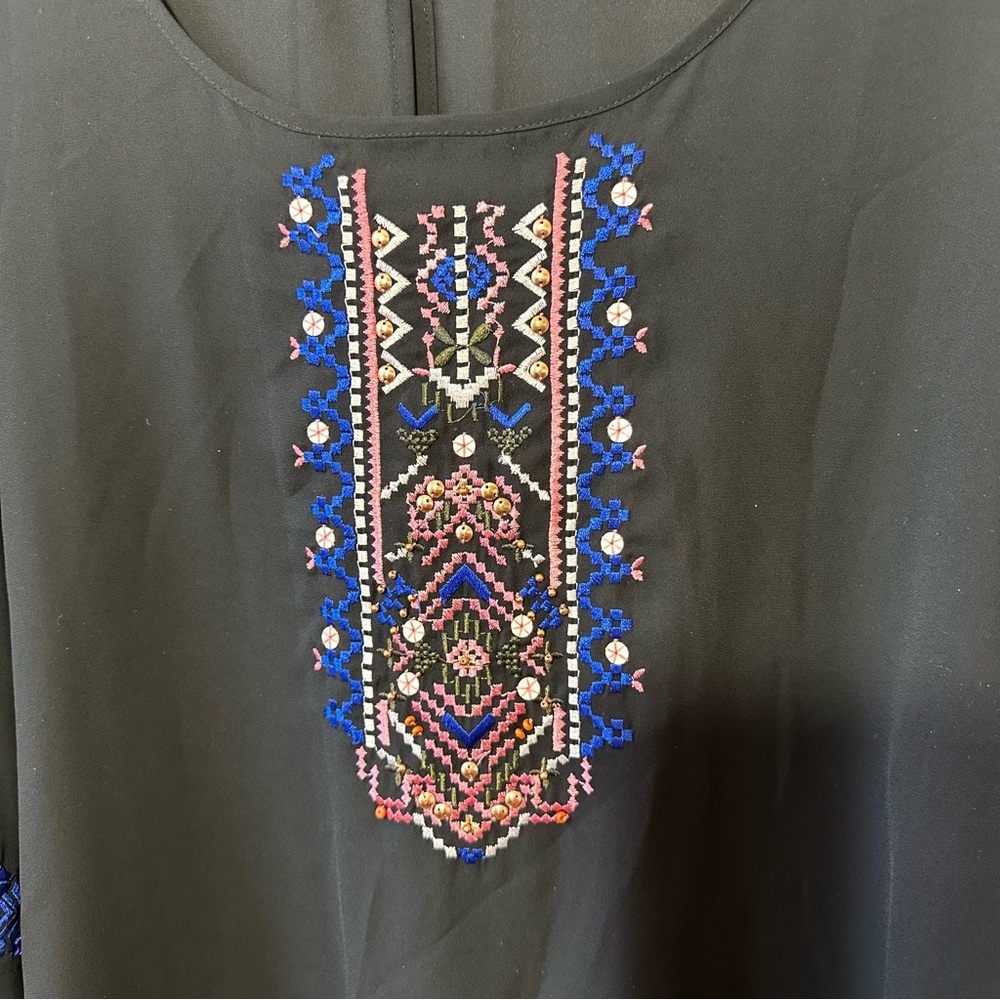 Ivanka Trump Embroidered Beaded Bell Sleeve Blouse Womens Size XL - Picture 2 of 11